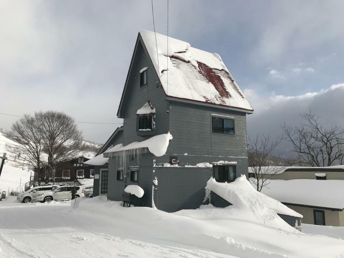 Sunnsnow Tall House Нагано Экстерьер фото